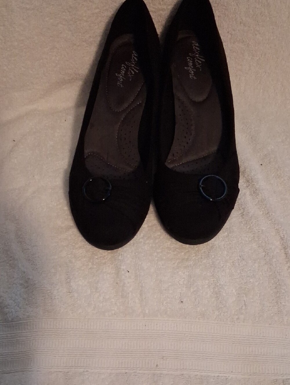 dexflex comfort Black Slip-On Ballet Flats with Decorative Ring - Picture 4 of 11